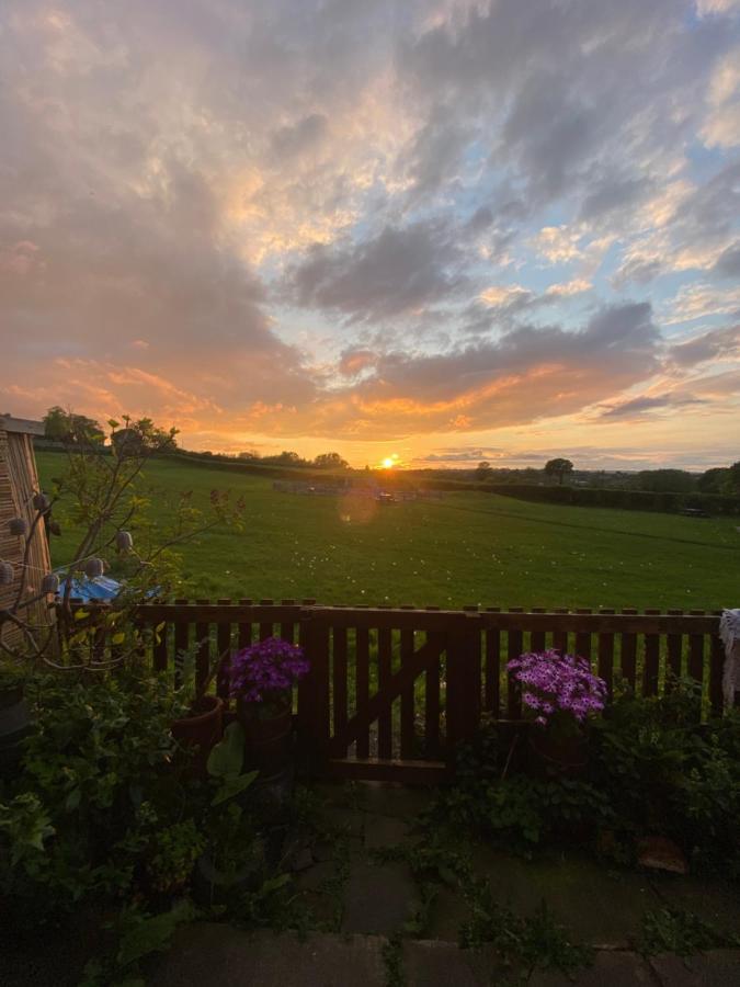 Park View Cottage Liversedge Экстерьер фото